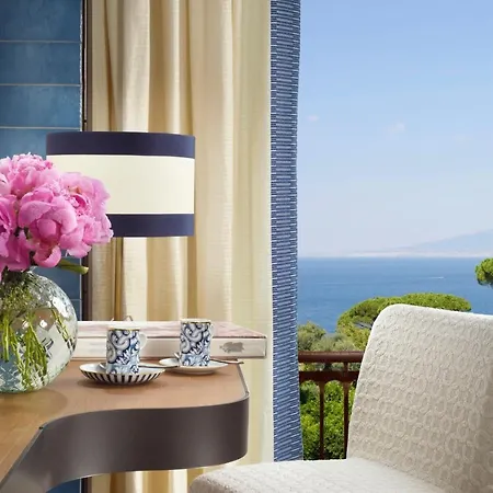 Carlton International 5*