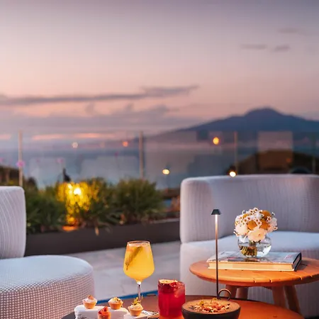 Carlton International 5*