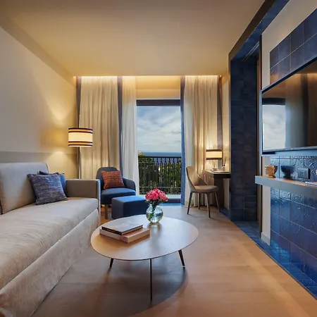 Ara Maris & Hotel 5*