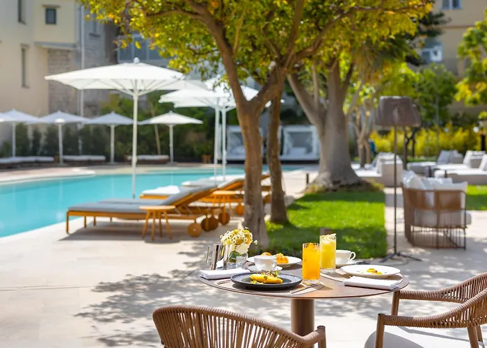 Hotel Ara Maris & 5*