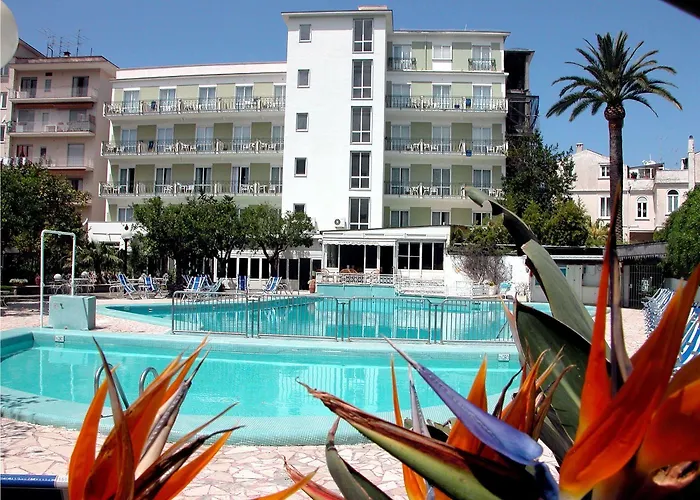 Hotel Ara Maris & 5*