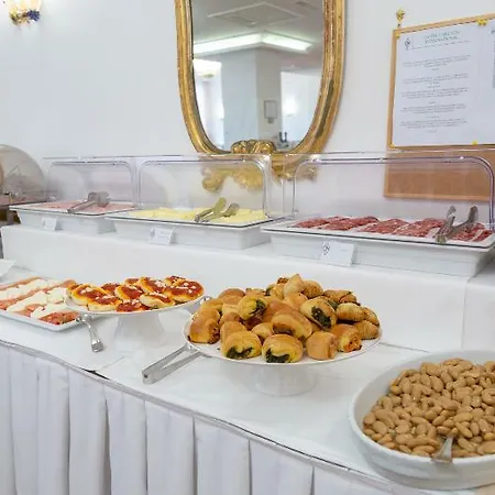 Ara Maris & Sorrento