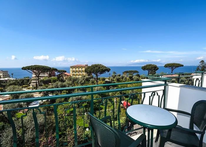 Ara Maris & Hotel 5*